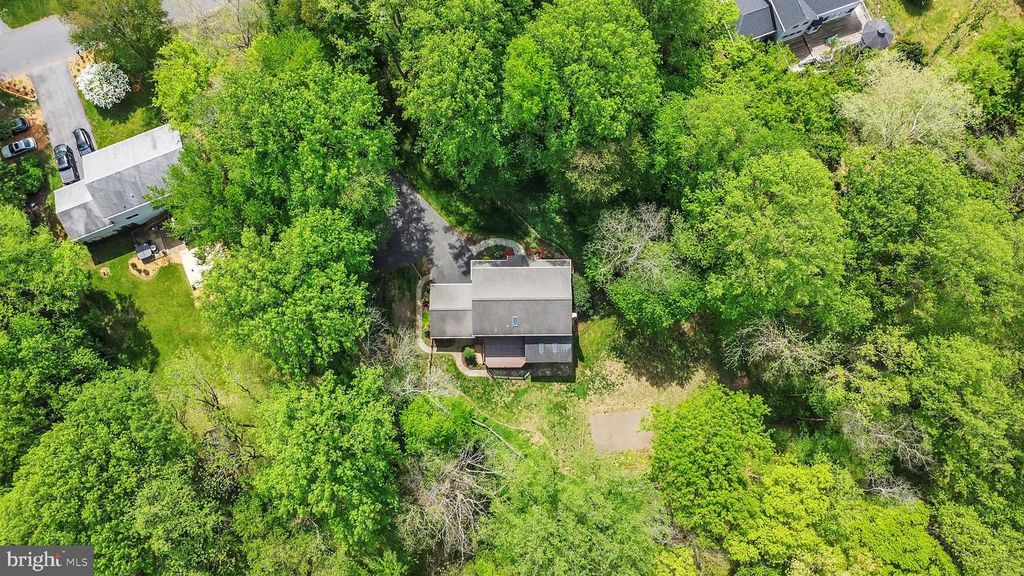 Image 80 of property listing at 328 GREENRIDGE DR, Dunkirk, MD 20754