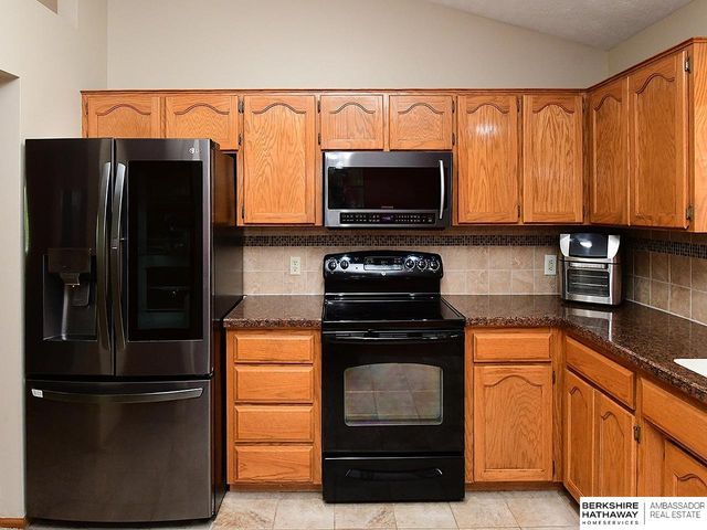 13580 Chandler Street, Omaha, NE 68138
