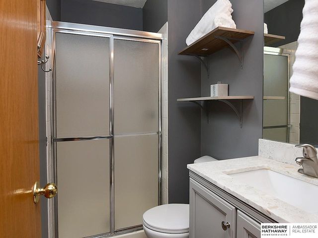13580 Chandler Street, Omaha, NE 68138