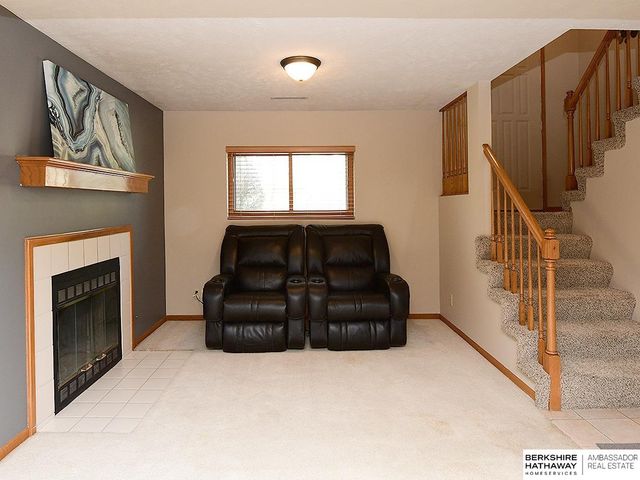 13580 Chandler Street, Omaha, NE 68138