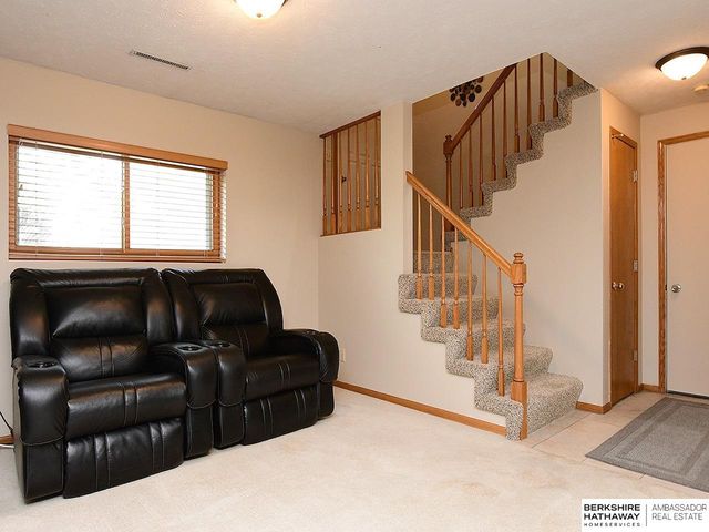 13580 Chandler Street, Omaha, NE 68138