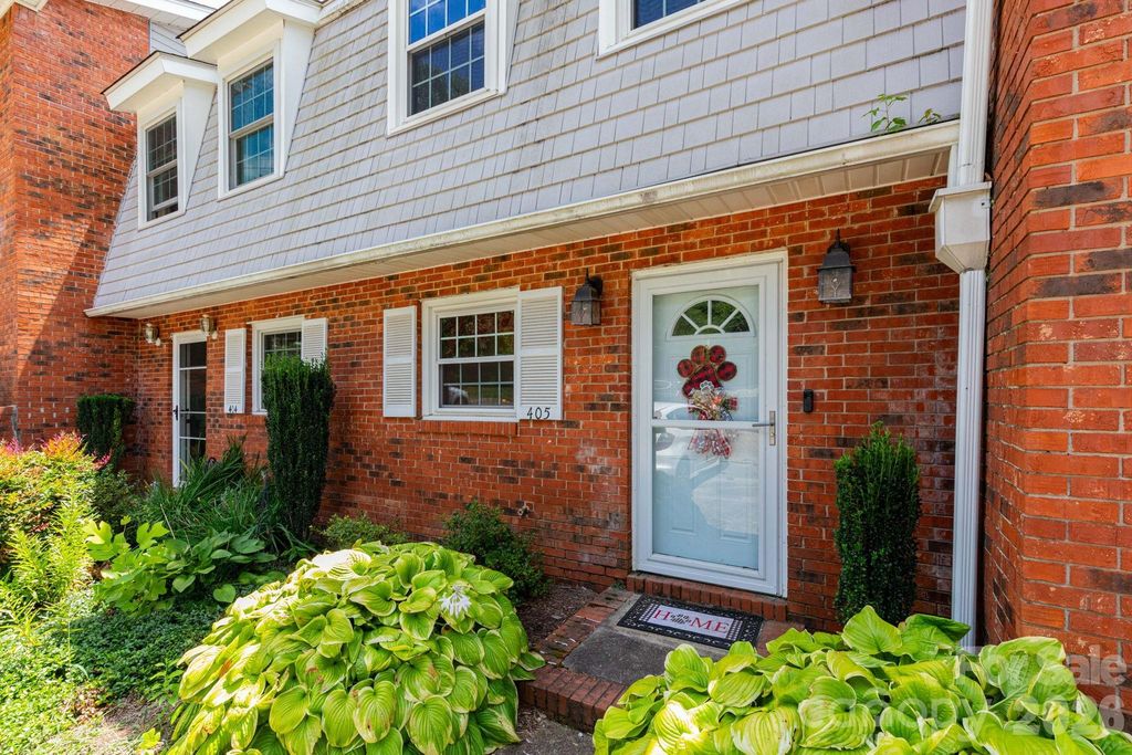 405 Southway Garden Road, Arden, NC 28704