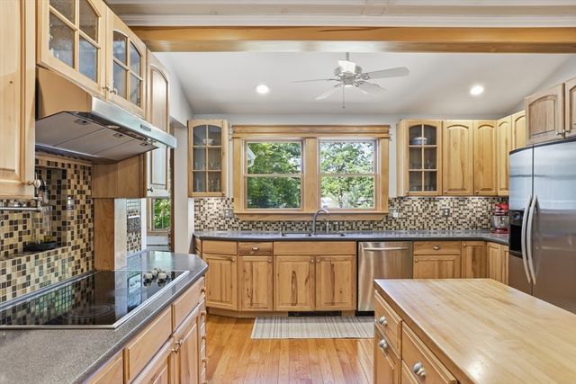 32 Sandy Pond Rd, Ayer, MA 01432