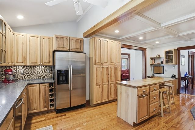 32 Sandy Pond Rd, Ayer, MA 01432