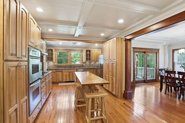 32 Sandy Pond Rd, Ayer, MA 01432
