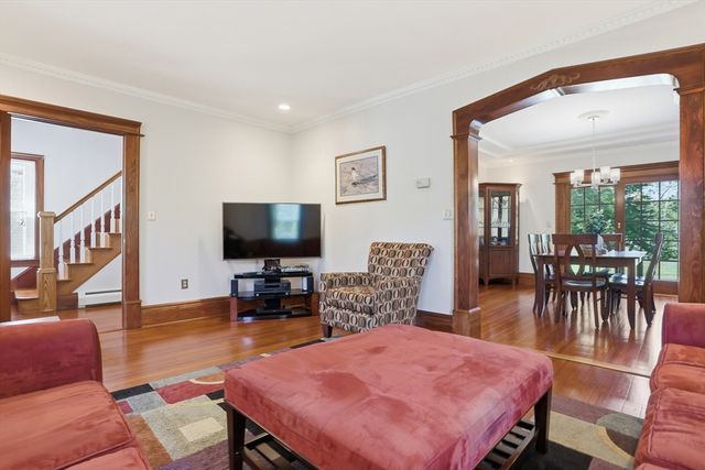 32 Sandy Pond Rd, Ayer, MA 01432