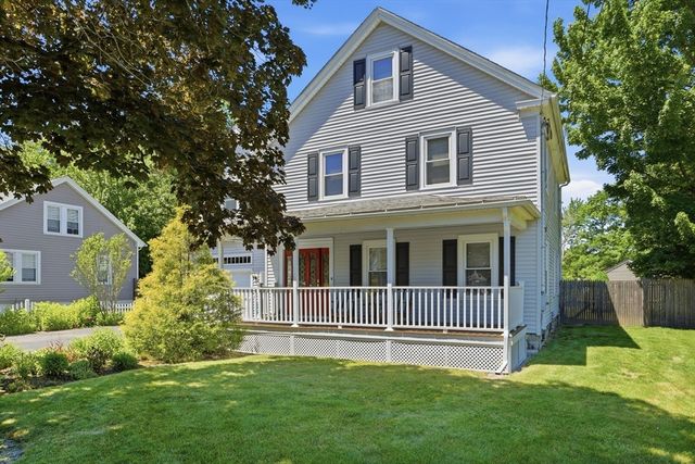 32 Sandy Pond Rd, Ayer, MA 01432