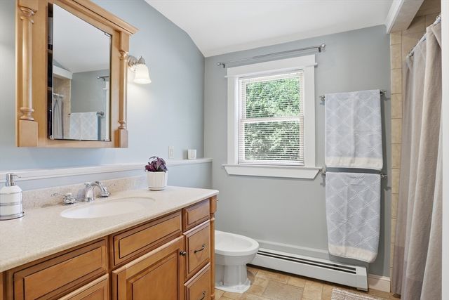 32 Sandy Pond Rd, Ayer, MA 01432