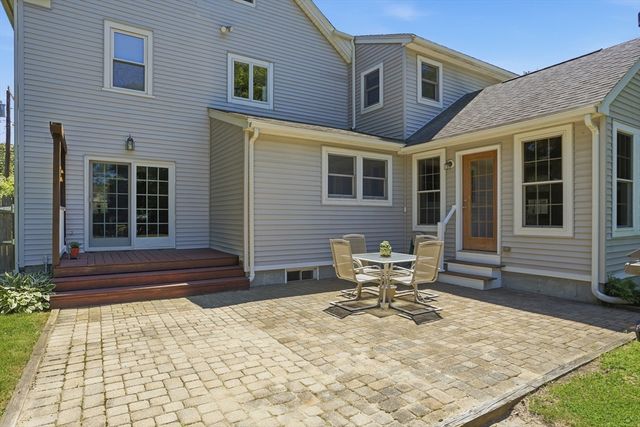 32 Sandy Pond Rd, Ayer, MA 01432