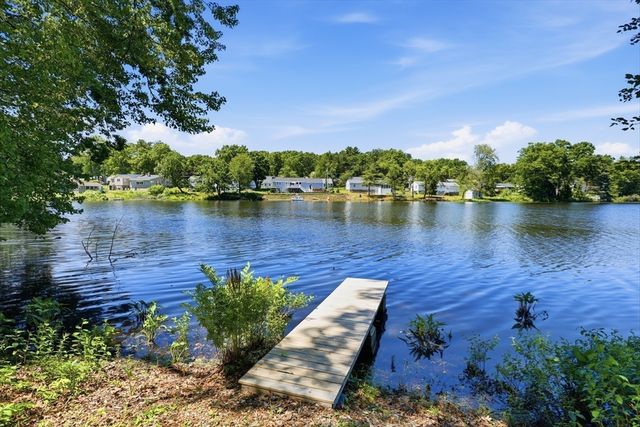 32 Sandy Pond Rd, Ayer, MA 01432