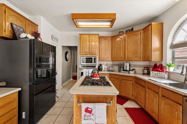 3207 Essex Drive, Mansfield, TX 76063