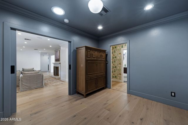 4331 E Avalon Drive, Phoenix, AZ 85018