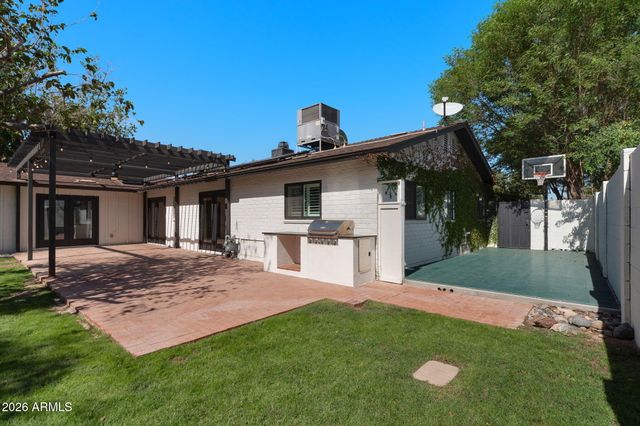 4331 E Avalon Drive, Phoenix, AZ 85018