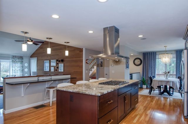 4 Pocohontas Way, Mattapoisett, MA 02739