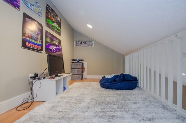 4 Pocohontas Way, Mattapoisett, MA 02739