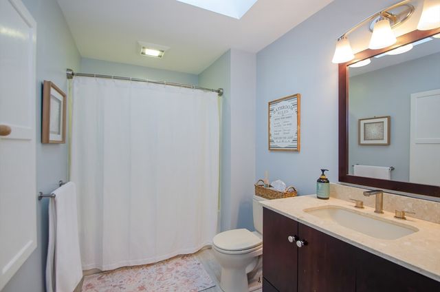 4 Pocohontas Way, Mattapoisett, MA 02739
