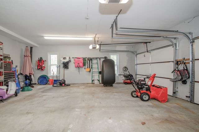 4 Pocohontas Way, Mattapoisett, MA 02739