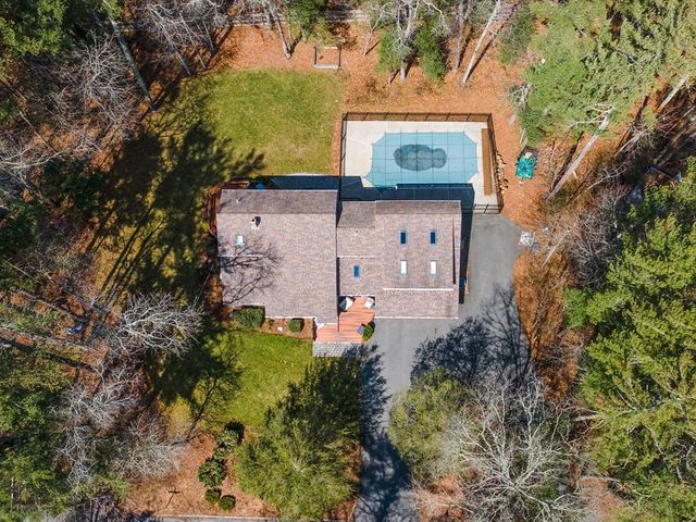 4 Pocohontas Way, Mattapoisett, MA 02739