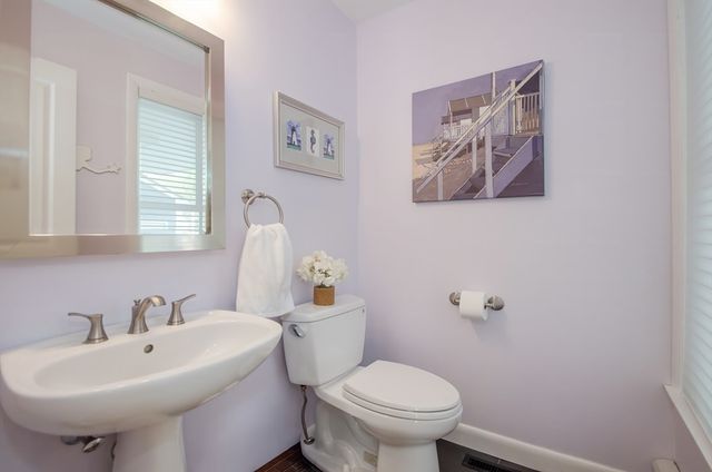 4 Pocohontas Way, Mattapoisett, MA 02739