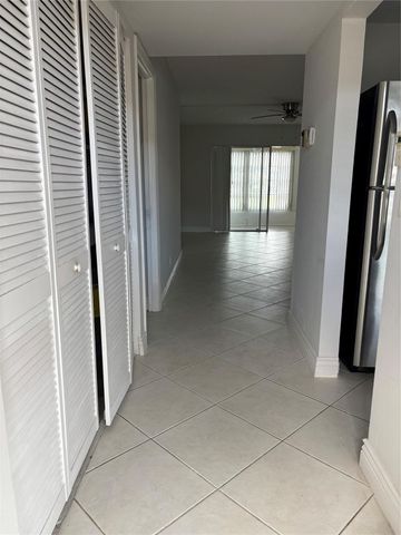 601 NW 78th Terrace 107, Margate, FL 33063