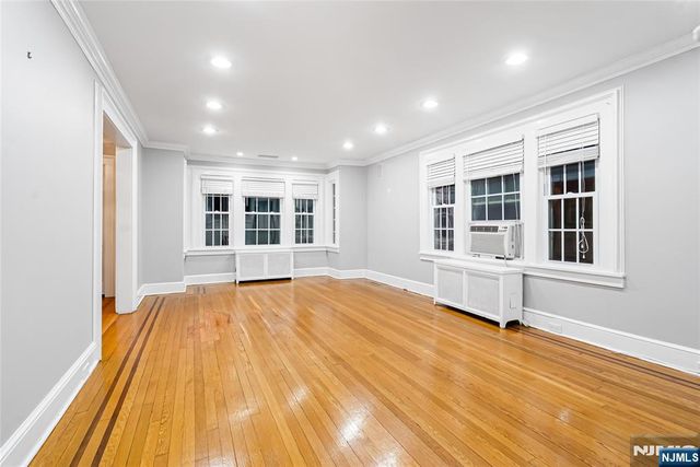 764 Goffle Road, Hawthorne, NJ 07506