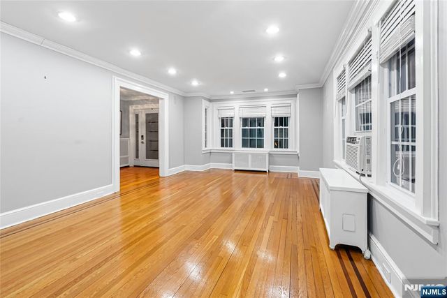 764 Goffle Road, Hawthorne, NJ 07506