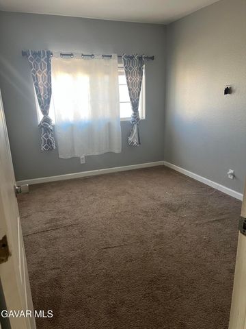 8413 Greenwood Avenue, California City, CA 93505