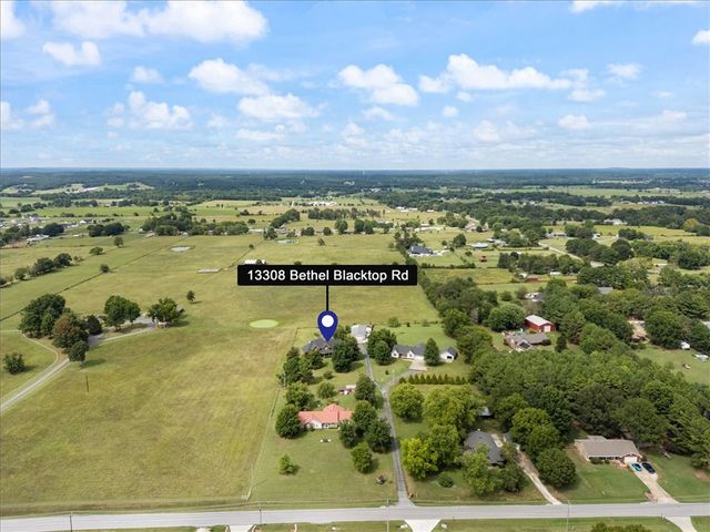 13308 Bethel Blacktop Road, Farmington, AR 72730