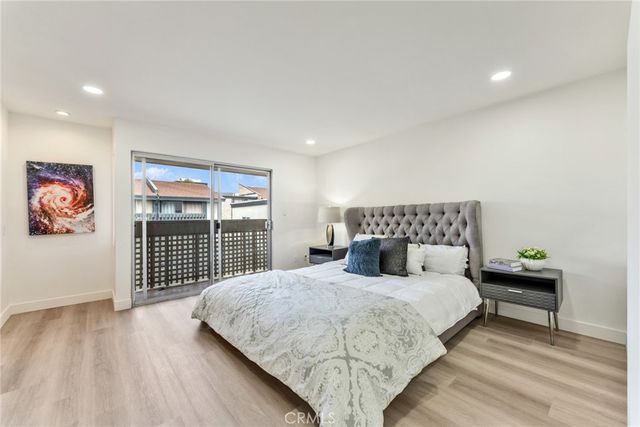 1338 Harvard C, Santa Monica, CA 90404