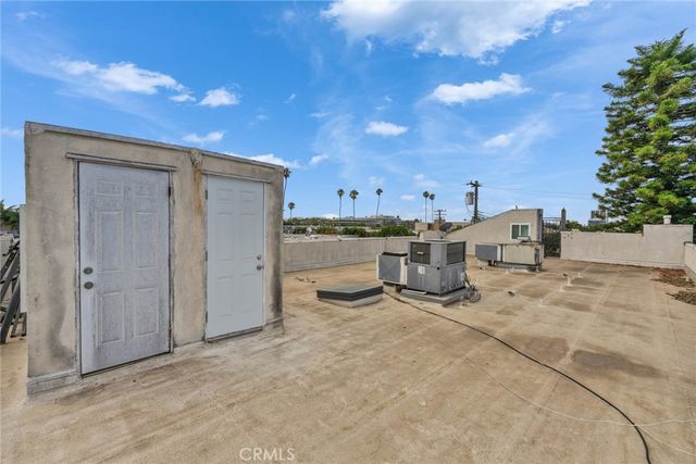 1338 Harvard C, Santa Monica, CA 90404