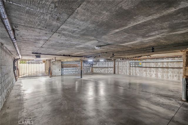 1338 Harvard C, Santa Monica, CA 90404