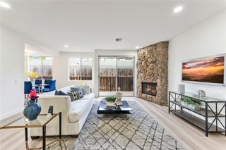 1338 Harvard C, Santa Monica, CA 90404