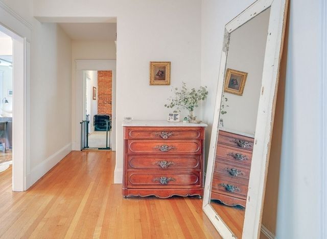 485 Washington St 3, Brookline, MA 02446