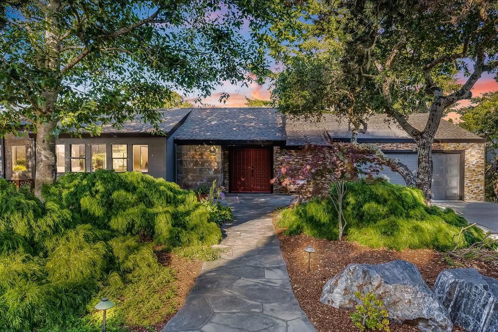 Image 1 of property listing at 315 Camino Al Barranco, Watsonville, CA 95076