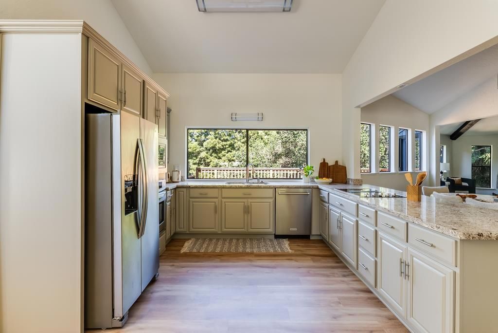 Image 12 of property listing at 315 Camino Al Barranco, Watsonville, CA 95076