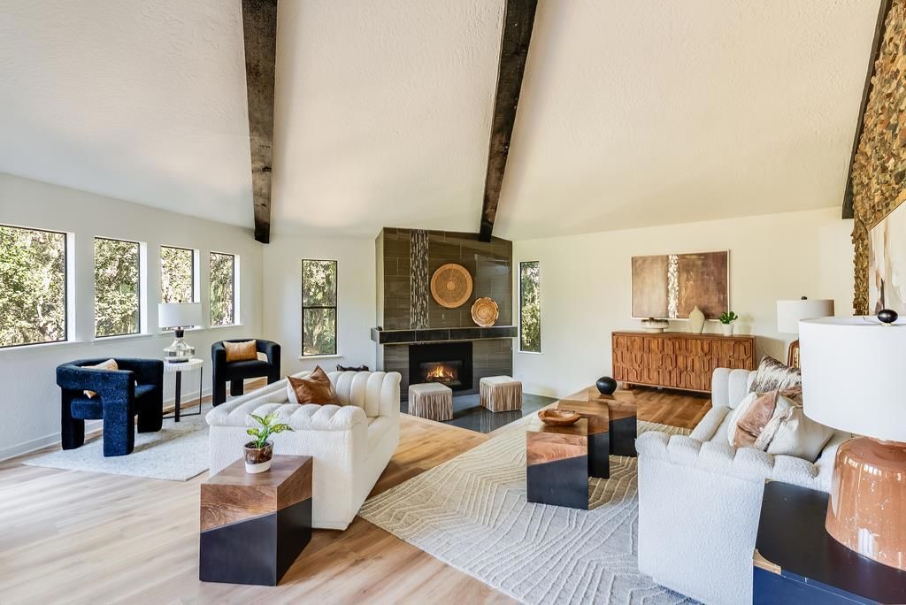 Image 18 of property listing at 315 Camino Al Barranco, Watsonville, CA 95076