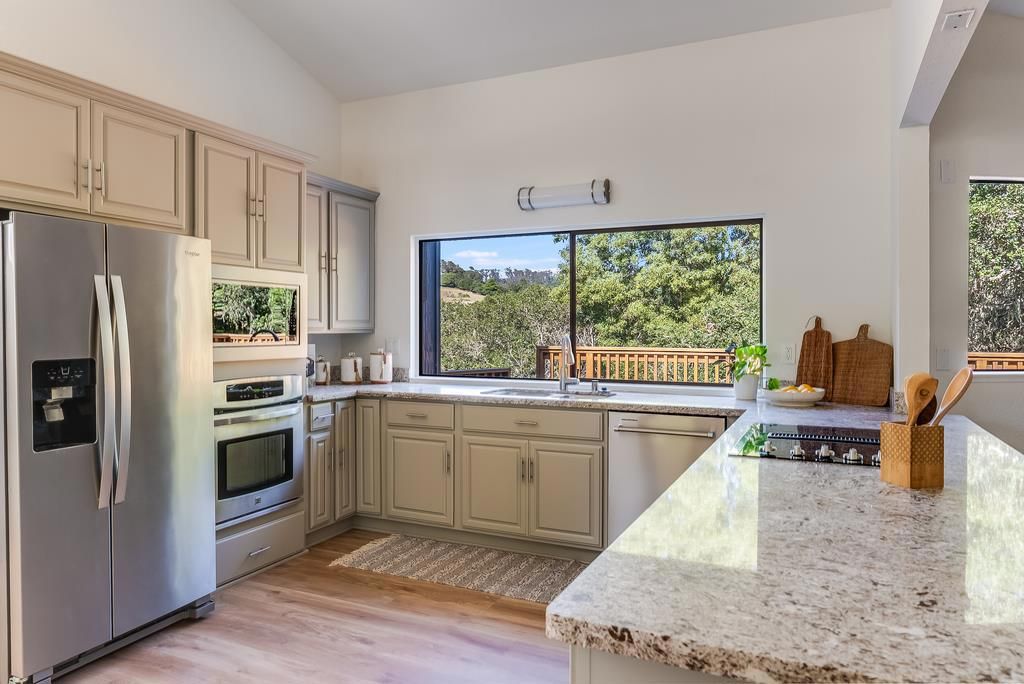 Image 9 of property listing at 315 Camino Al Barranco, Watsonville, CA 95076