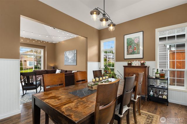 15749 142nd Place SE, Renton, WA 98058