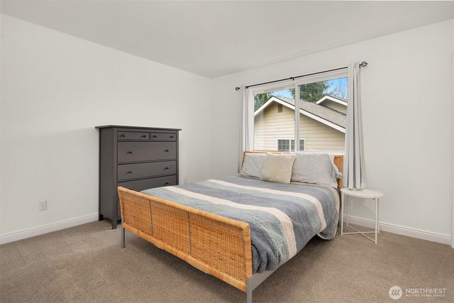 15749 142nd Place SE, Renton, WA 98058