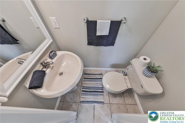 209 Terrace Drive, Chestnuthill Twp, PA 18353