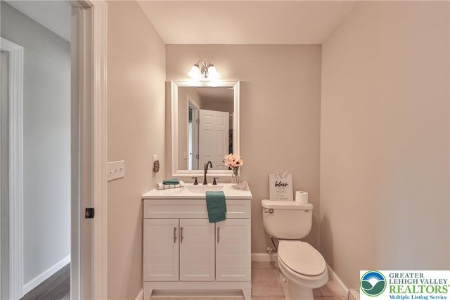 209 Terrace Drive, Chestnuthill Twp, PA 18353