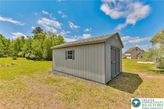 209 Terrace Drive, Chestnuthill Twp, PA 18353