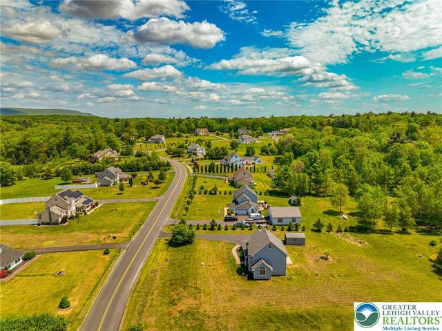 209 Terrace Drive, Chestnuthill Twp, PA 18353