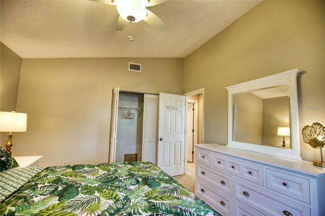 831 HARRINGTON LAKE LANE 37, Venice, FL 34293