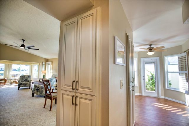 831 HARRINGTON LAKE LANE 37, Venice, FL 34293
