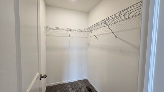 2484 Alison Avenue, Pingree Grove, IL 60140