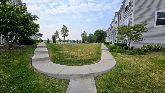 2484 Alison Avenue, Pingree Grove, IL 60140