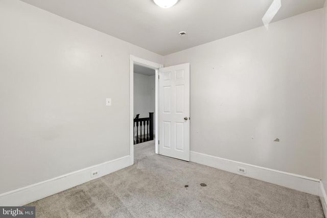 910 COLUMBUS RD, Burlington, NJ 08016