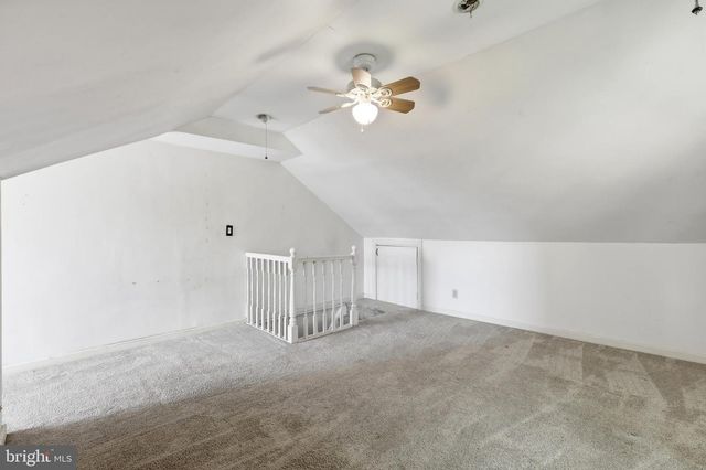 910 COLUMBUS RD, Burlington, NJ 08016