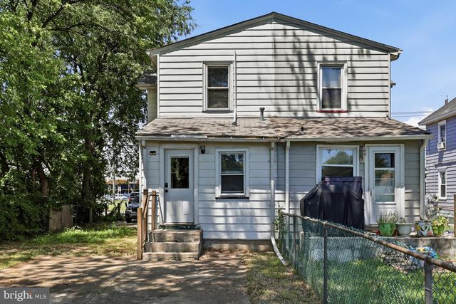 910 COLUMBUS RD, Burlington, NJ 08016